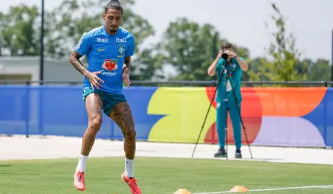 Raphinha retorna as atividades e visa retorno para ajudar no mata-mata da Copa
