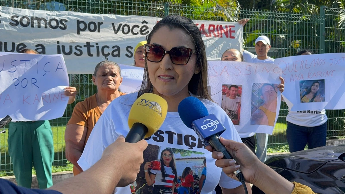 Riany Assunção, irmã de Ana Karine
