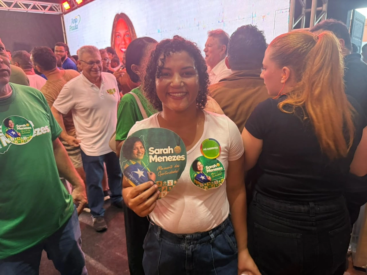 Sarah Menezes apresenta propostas e oficializa pré-candidatura à Câmara