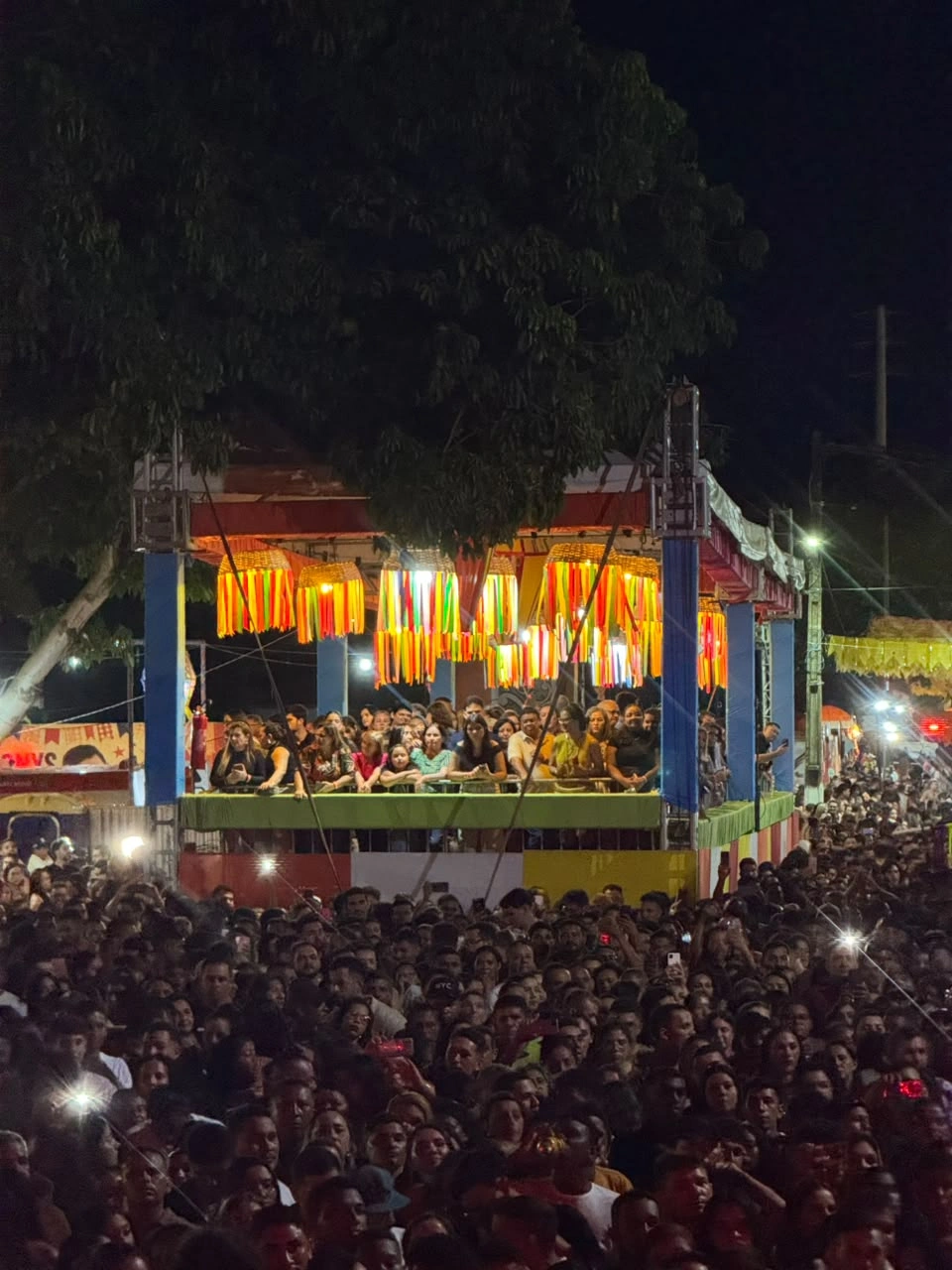 Show de Pablo marca abertura do São João da Esperança e reúne grande público em Esperantina