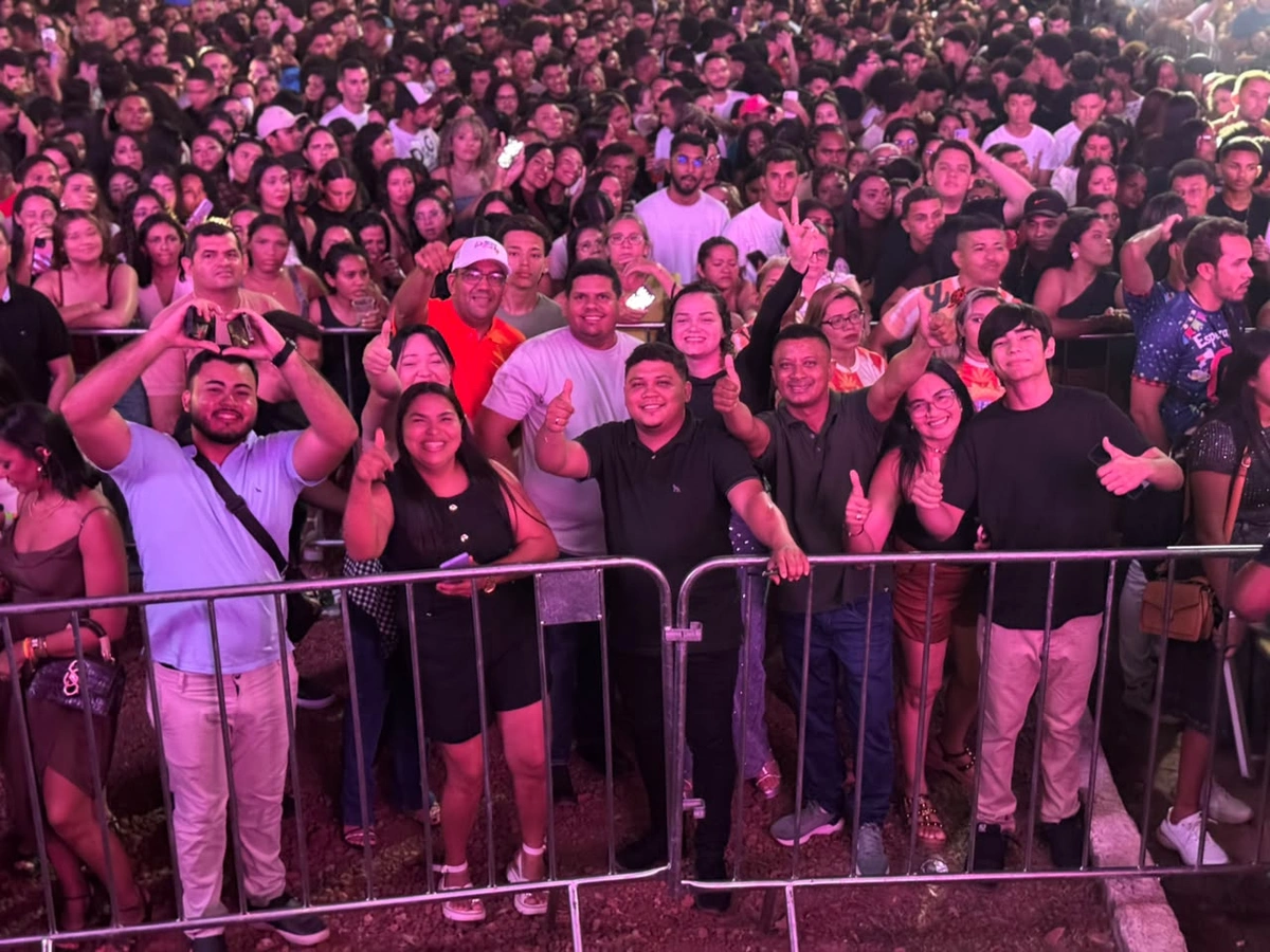 Show de Pablo marca abertura do São João da Esperança e reúne grande público em Esperantina