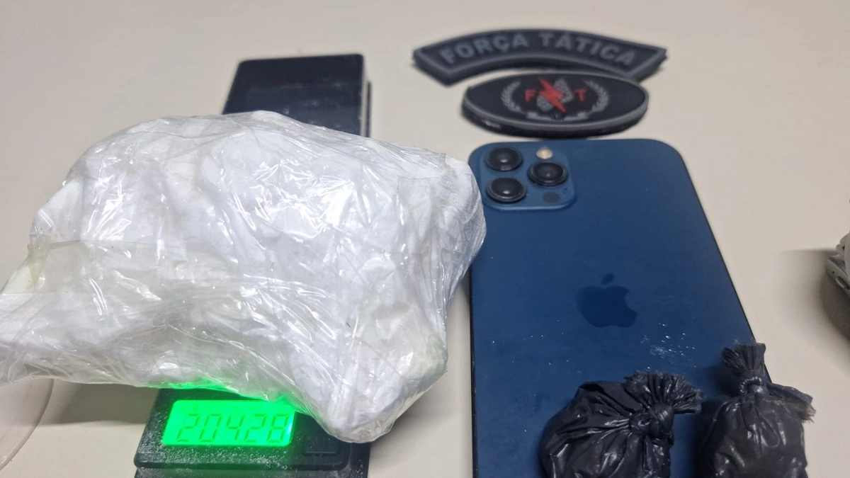 Suspeito é preso com drogas após tentar fugir da PM na zona Sudeste de Teresina