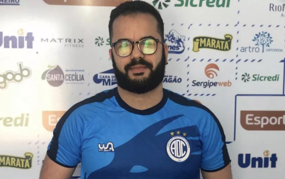 Técnico Caio Simões