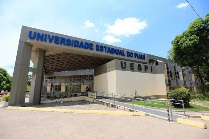UESPI celebra 40 anos com solenidade que marca trajetória de expansão e modernização